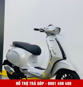 Vespa sprint 50X1-05294