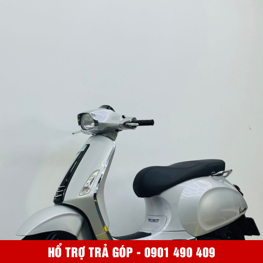 Vespa sprint 50X1-05294